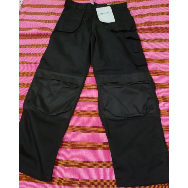 Men’s long pant with pocket at front & contrast fabrics