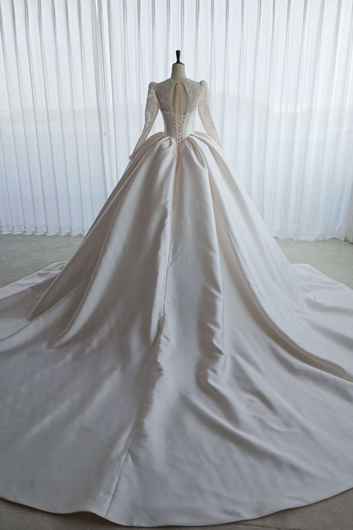 Vintage Long Sleeve Lace Satin Ball Gown Wedding Dress - Image 7