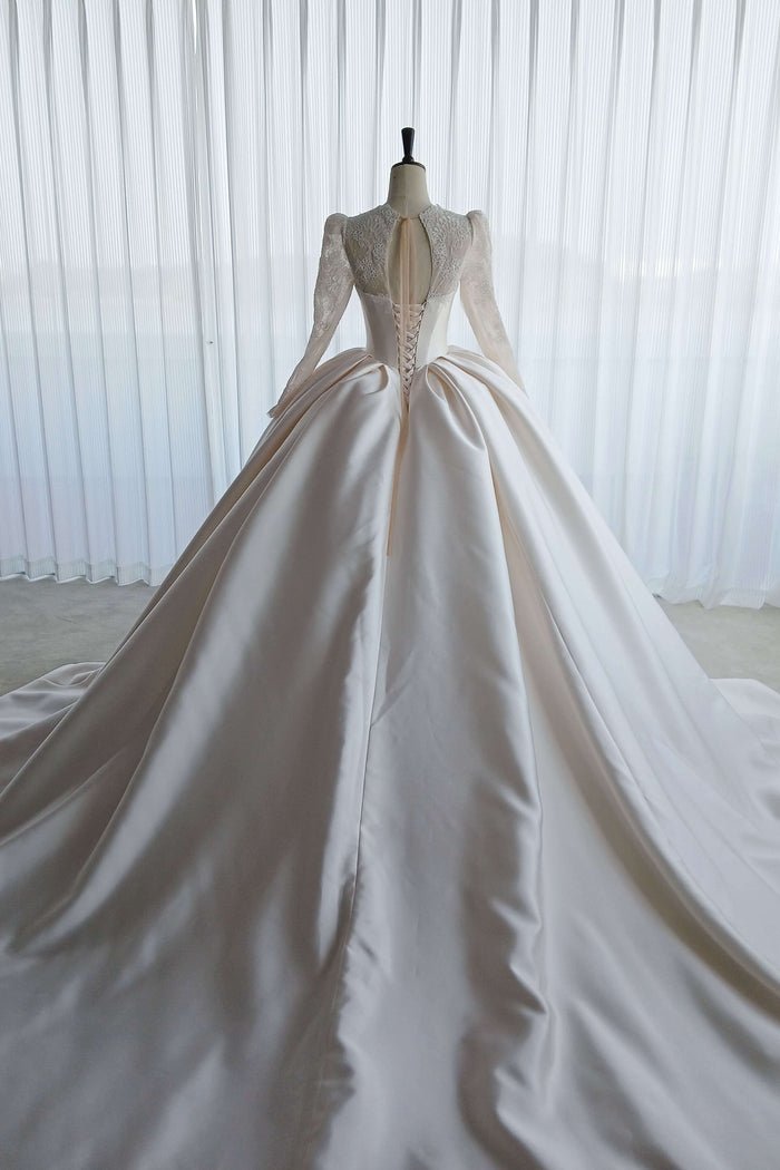 Vintage Long Sleeve Lace Satin Ball Gown Wedding Dress - Image 5
